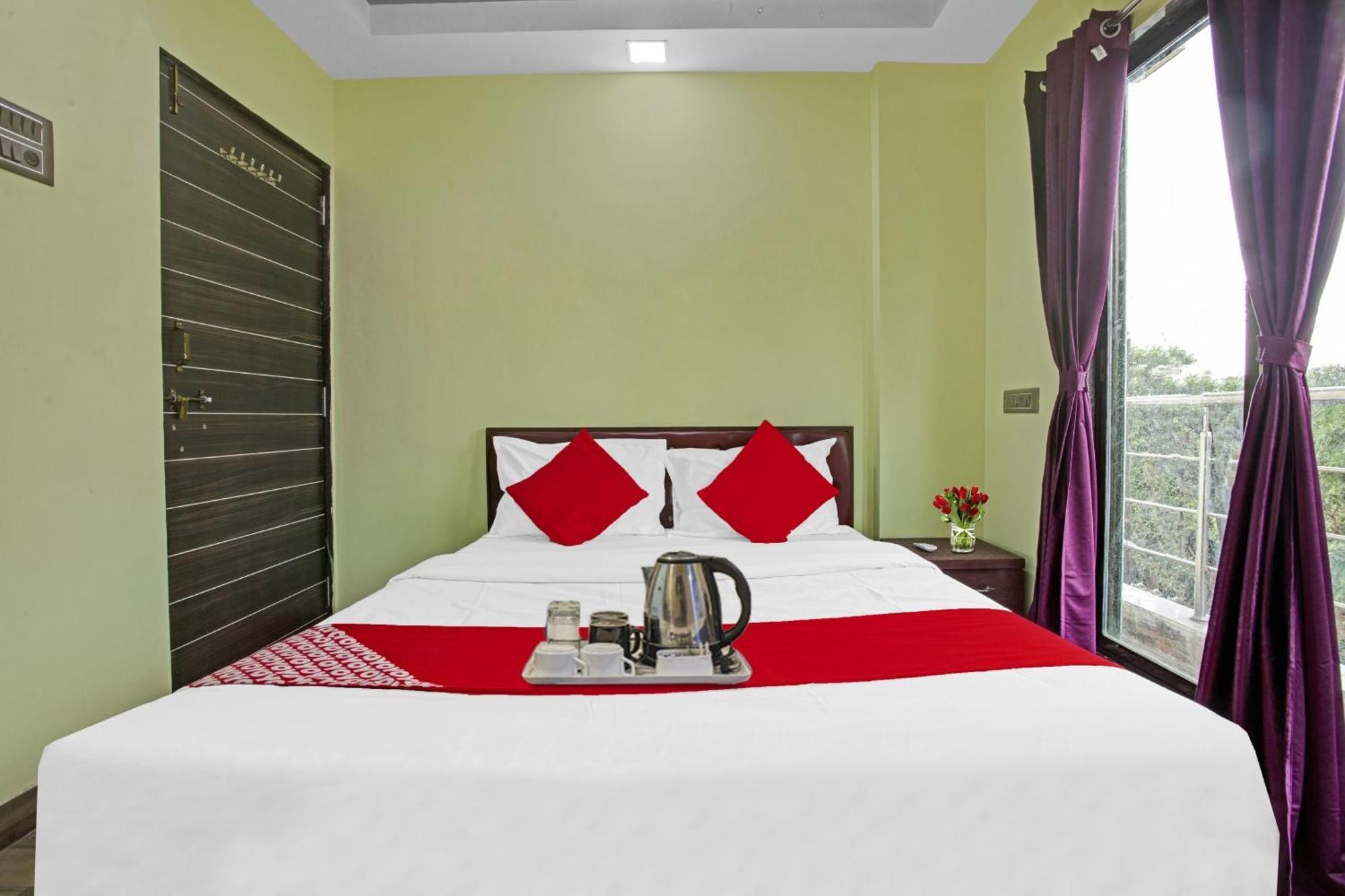 Hotel O Om Sai Residency Lodging And Boarding Taloje Budrukh Exterior photo